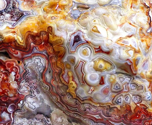 Divinity Moon's Crystal of the Day: Agate